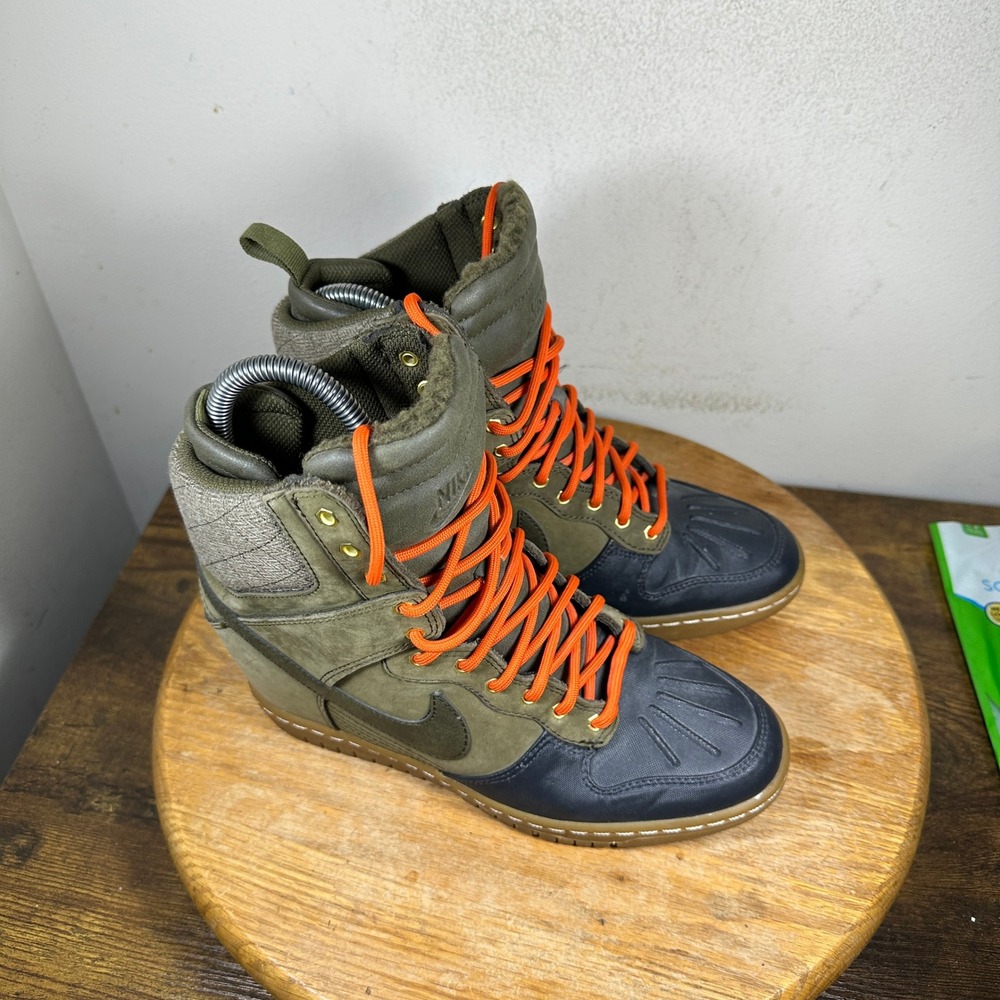 Nike Dunk Sky High Wedge Sneakers Olive Green Women's Size 7.5 684954-300
